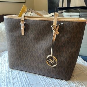 Michael Kors Tote